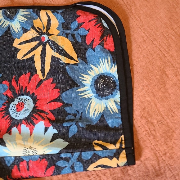 Mossimo supply Co. Men's size 28 board shorts - Picture 5 of 11